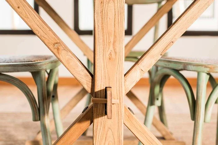 MESA COMEDOR DE OLMO JACINTA - 1.40 X 0.90 MTS en Madera natural - Mesas de comedor, Uruguay | La Iberica, vista 10