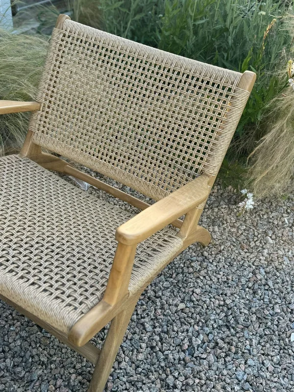 BUTACA PARIS CON BRAZOS NATURAL en Madera natural - Muebles para el exterior, Uruguay | Masinfinito Casa, vista 3