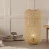 Lámpara de pie Bilbao en Madera natural - Lámparas colgantes, Uruguay | Fabrica Italiana, vista 1 de 2