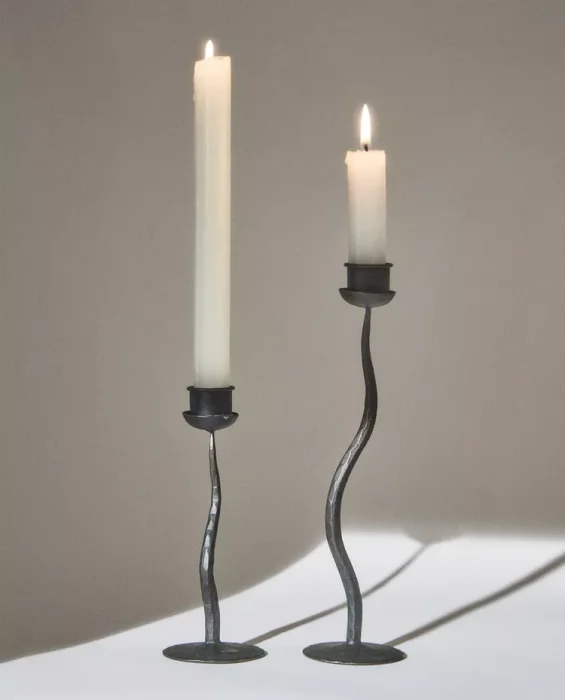 CANDELABRO HIERRO ONDULADO en Negro - Velas y Portavelas, Uruguay | Zara Home