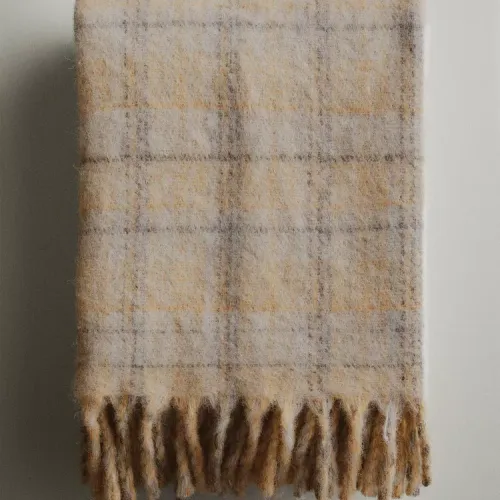 MANTA CUADROS - Textiles, Uruguay | Zara Home