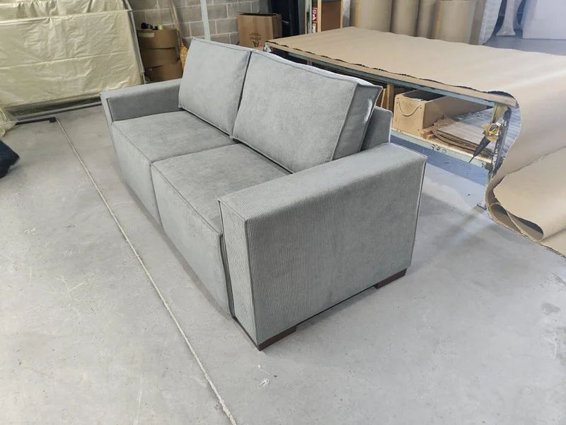 Sofa Moscú 3 Cuerpos 200cm – Gris Easy Clean en Gris - Sillones y sofás, Uruguay | Berna Home, vista 3