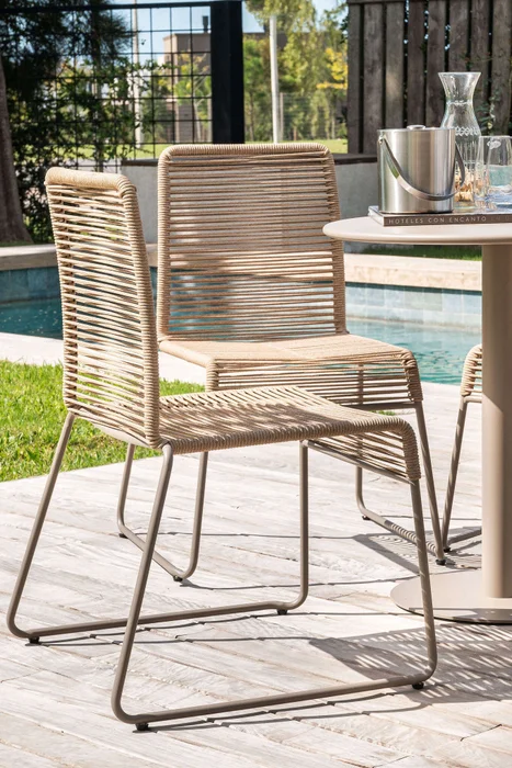 SILLA MINIMAL GRAFITO - EXTERIOR en Beige - Sillas, Uruguay | La Iberica, vista 7