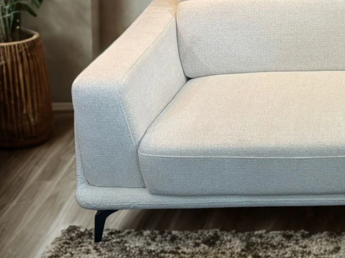 Sofá 3 cps GUNNI - Beige en Beige - Sillones y sofás, Uruguay | Finkel, vista 4