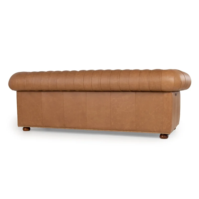 Sofá Chesterfield Novo - Cuero Advanced - 3 cuerpos - Mostarda en Beige - Sillones y sofás, Uruguay | NYR, vista 3