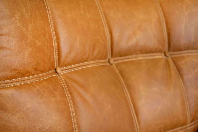 BUTACA COLUMBIA - CUERO ITALIANO CARAMELO en Marrón - Sillones y sofás, Uruguay | La Iberica, vista 31
