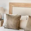 ALMOHADON TERCIOPELO OLIVA - 55 X 55 CMS en Verde oliva - Textiles, Uruguay | La Iberica, vista 12 de 22