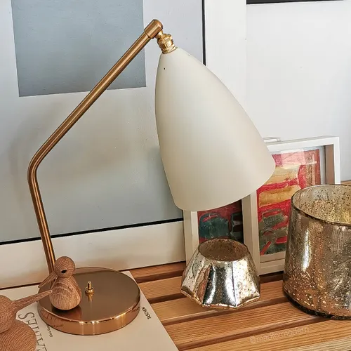 Grasshopper Table Lamp | Greta Grossman - Lámparas de mesa, Uruguay | Mad for Modern