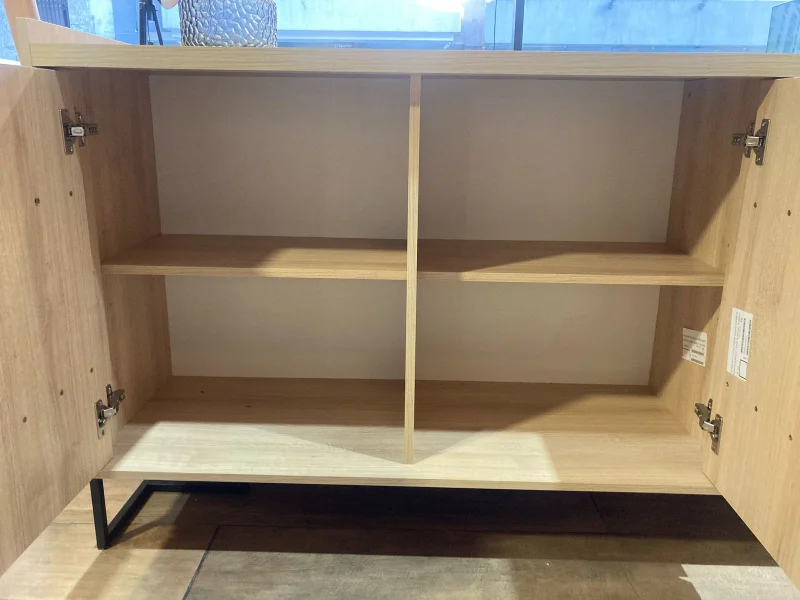 Aparador Trendy Crudo (Pie Negro) 160 cm en Madera natural - Aparadores y recibidores, Uruguay | Berna Home, vista 4