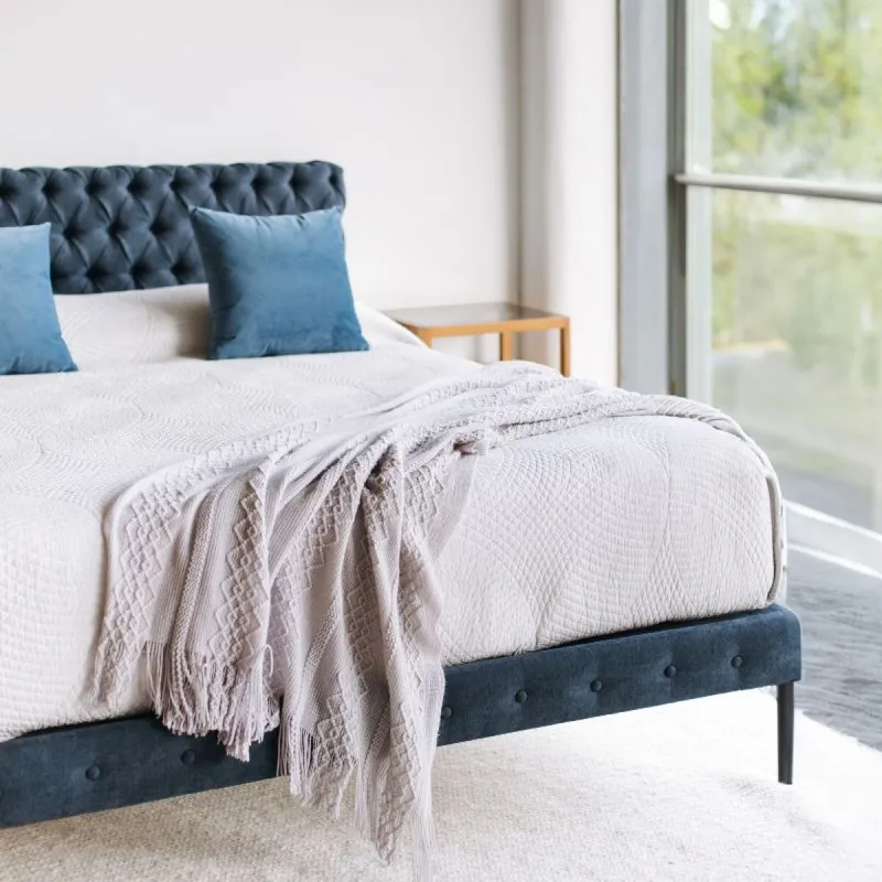 Cama Capitoneada / Azul marino en Azul - Dormitorio, Uruguay | Fábrica Italiana