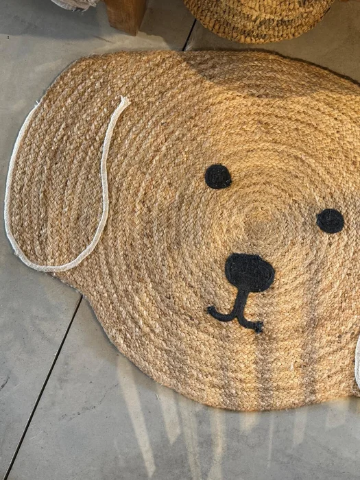 ALFOMBRA YUTE PERRO en Marrón - Alfombras, Uruguay | Más Infinito Casa