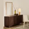 Aparador Beyla 4 puertas de chapa y madera maciza de fresno con acabado tono nogal 180 x 71,5 cm en Marrón - Aparadores y recibidores, Uruguay | Kavehome, vista 2 de 8