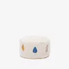 Puf Yanil 100% algodón blanco con bordado de hojas multicolor Ø 40 cm en Multicolor - Butacas, banquetas y puffs, Uruguay | Kavehome, vista 1 de 5