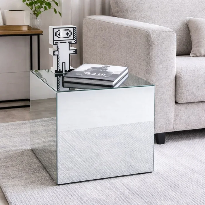 MESA AUXILIAR LUXY MIRROR Plateado CUADRADO/A en plateado (espejo) - Mesas de comedor, Uruguay | Viasono