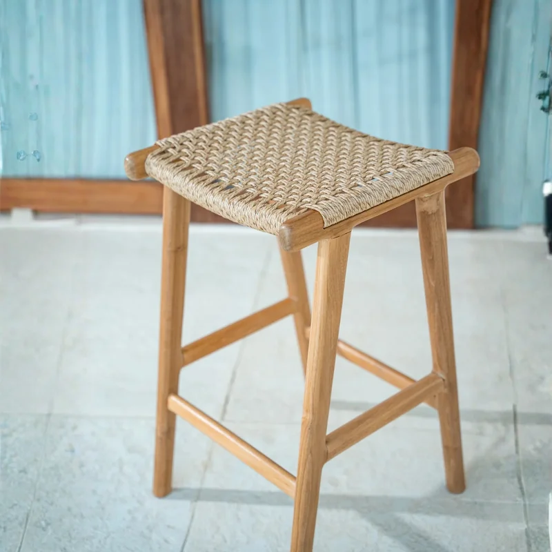 Banqueta Lira Grande en Madera natural - Butacas, banquetas y puffs, Uruguay | Casakos, vista 4