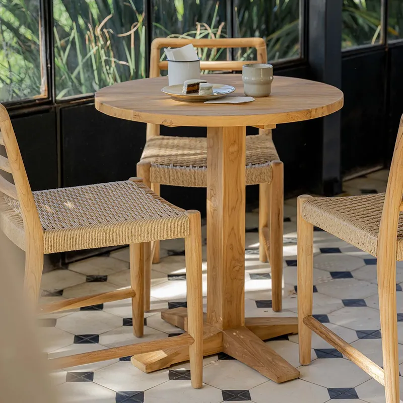 Mesa de comedor Lola en Madera natural - Mesas de comedor, Uruguay | De Arcos