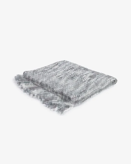 Manta Persis gris y blanco 125 x 150 cm en Multicolor - Textiles, Uruguay | Kavehome