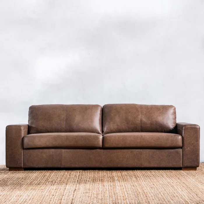 Sillón Cuero Deeni 3 Cuerpos Chocolate en Marrón - Sillones y sofás, Uruguay | Aihaus