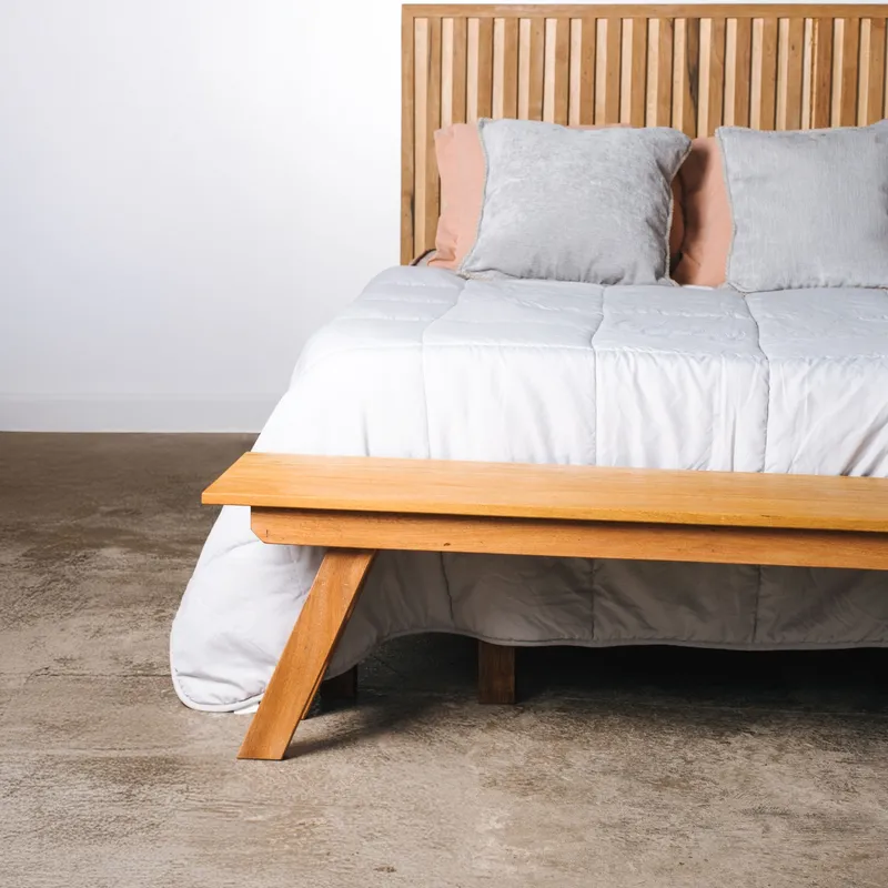BANCO / PIE DE CAMA CARAÍVA 1,60mt en Madera natural - Butacas, banquetas y puffs, Uruguay | Fundamento Muebles