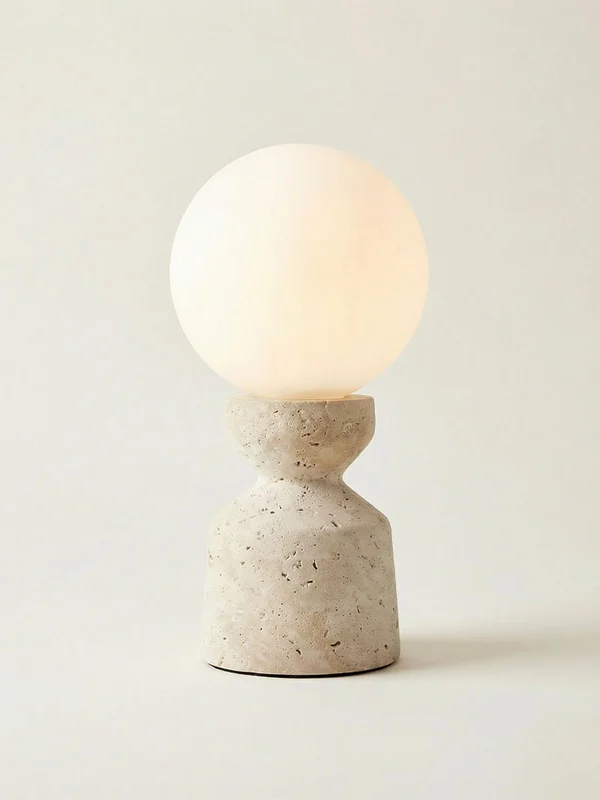 LÁMPARA TRAVERTINO GLOBO en Beige - Lámparas de mesa, Uruguay | Cabana, vista 3