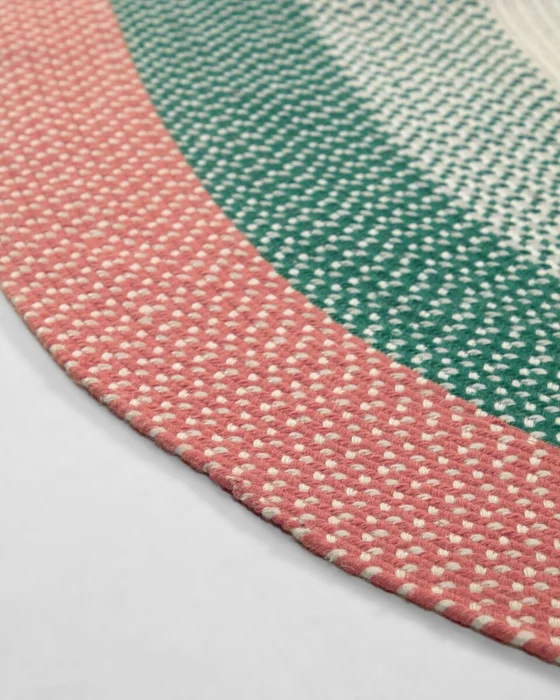 Alfombra exterior Dalila de PET verde 160 x 230 cm en Multicolor - Alfombras, Uruguay | Kavehome, vista 3