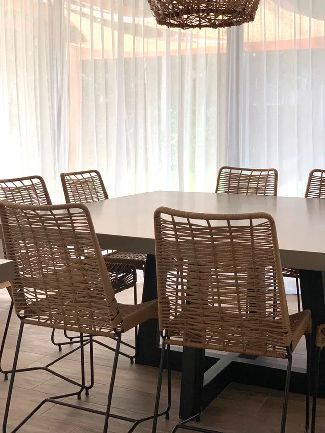 Mesa De Comedor MERAK cuadrada - Mesas de comedor, Uruguay | Mezcla, vista 2