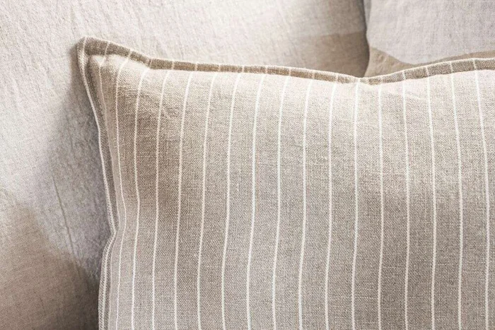 ALMOHADON LINO ALTO GRAMAJE RAYADO BEIGE - 60 X 40 CMS en Beige - Textiles, Uruguay | La Iberica, vista 3