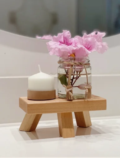 Banquito de tres patas 15cm en Madera natural - Decoración, Uruguay | Dreams On Time, vista 4