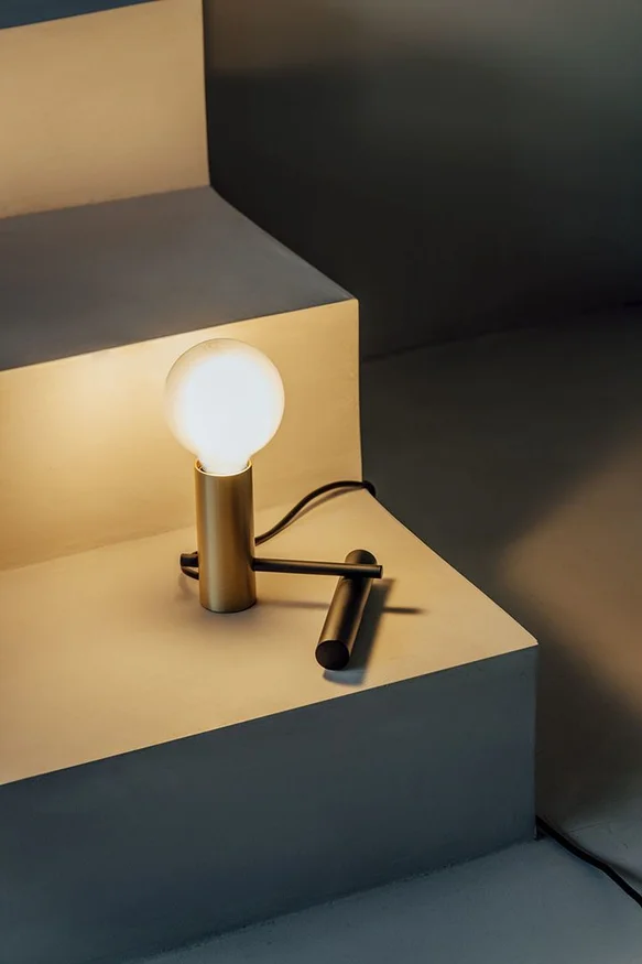 Nude Tiny  en Dorado - Lámparas de mesa, Uruguay | Darko Lighting, vista 2