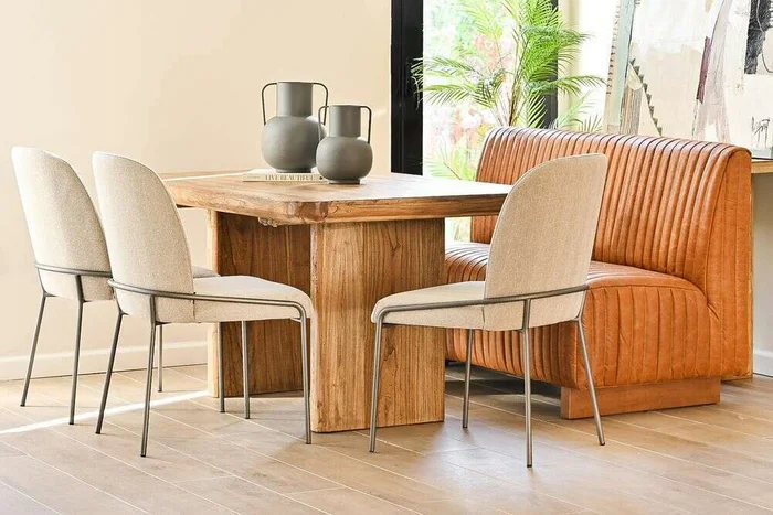 SILLON DE COMEDOR FERRARO - CUERO ITALIANO CARAMELO - 1.53 MTS en Marrón - Sillones y sofás, Uruguay | La Iberica, vista 2