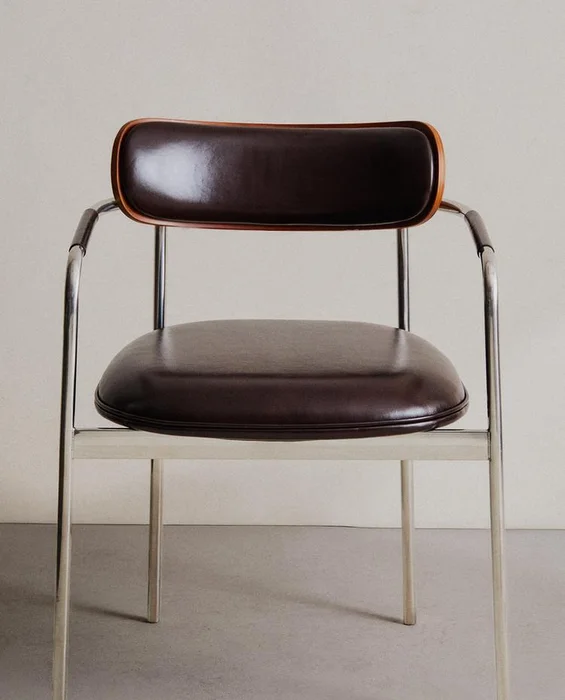 SILLA PIEL Y ACERO INOXIDABLE en Marrón - Sillas, Uruguay | Zara Home