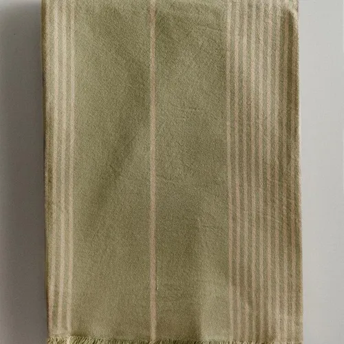 MANTA MULTIUSOS RAYAS en Multicolor - Textiles, Uruguay | Zara Home