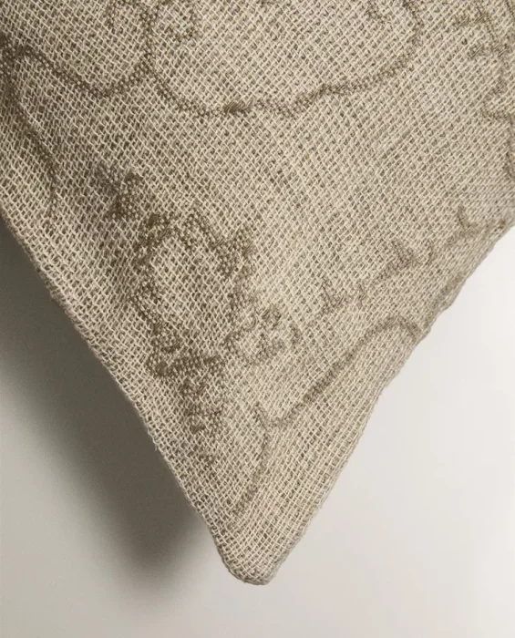 FUNDA COJÍN JACQUARD en Beige - Textiles, Uruguay | Zara Home, vista 3