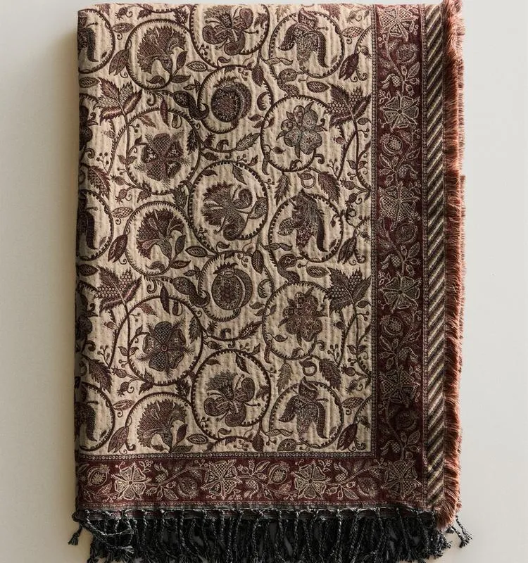 MANTA JACQUARD FLORES - Textiles, Uruguay | Zara Home