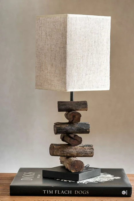 LAMPARA CRUZ en Madera natural - Lámparas de mesa, Uruguay | La Iberica